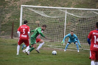 etapa nebuna in liga a iv a s a incins din nou lupta pentru primul loc 69c0249015707