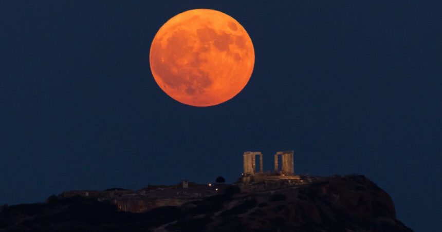 evenimente astronomice de neratat in aceasta primavara cand si cum poti vedea luna roz si luna albastra 69cb60b6dc310