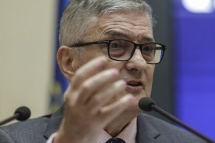 exclusiv daniel daianu daca razboiul din orientul mijlociu se prelungeste pietele pot innebuni iar bugetele statelor vor fi date peste cap 69afe9483a91a