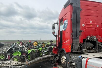 foto accident pe autostrada soarelui a2 aproape de medgidia traficul se desfasoara cu dificultate 69bd40d252d4b