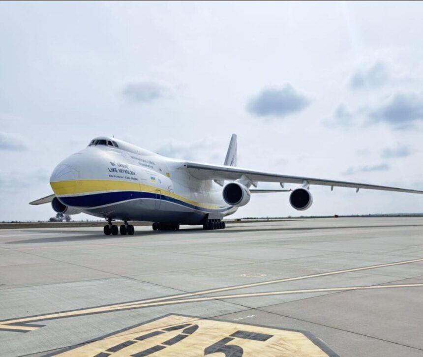 foto aeronava gigant antonov an 124 a aterizat pe aeroportul mihail kogalniceanu misiune cargo de amploare la constanta 69bd6e85b34a5