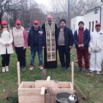 foto asociatia suflete deschise a pus piatra de temelie a unui monument in parcul garii zece troite ctitorite in judetul constanta 69be843a14e9b