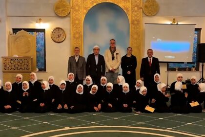 foto asociatia zekat din medgidia a organizat sambata cina de iftar pentru aproape 400 de persoane genc mevlit usor usor visul meu de a vedea moscheia plina se implineste 69ad52a2545fd