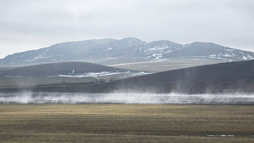 foto fenomen interesant pe campurile din dobrogea pamantul pare ca fierbe la suprafata 69a429ac4eb34