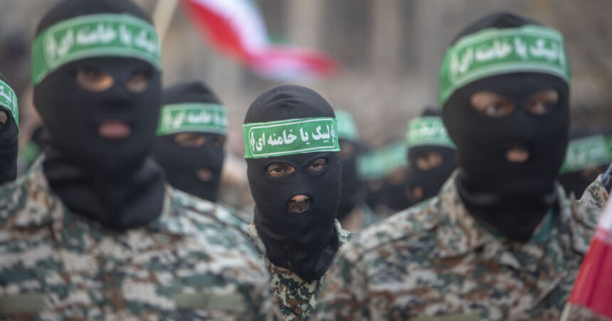 gardienii revolutiei din iran il ameninta pe benjamin netanyahu vom continua sa l vanam si sa l ucidem 69b67d4a5eeab