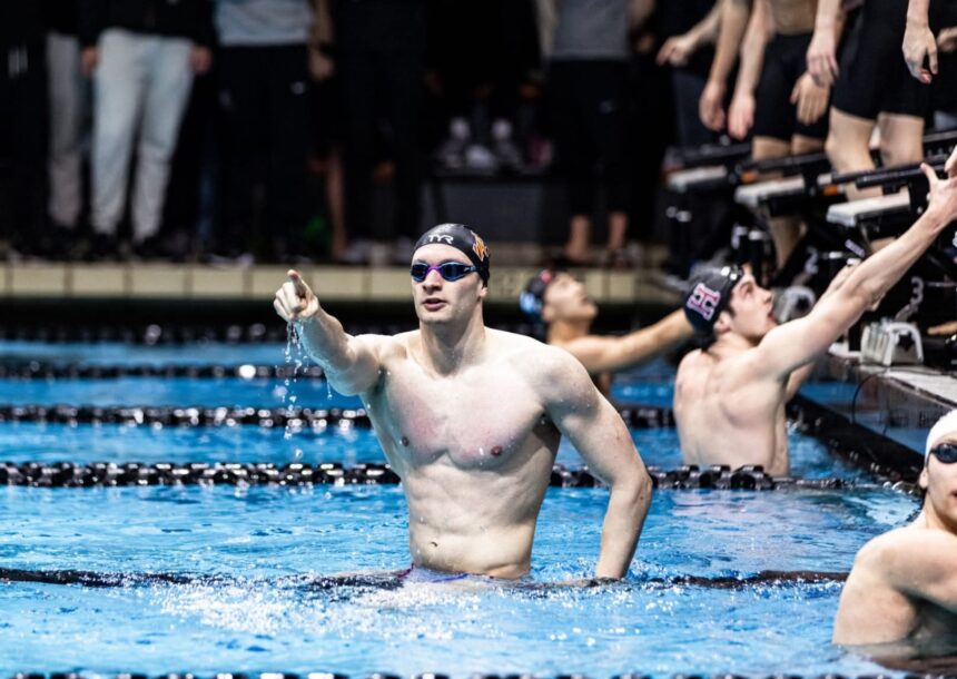 inotatorul constantean patrick dinu in top in competitia universitara americana 69a8a8a943fb3