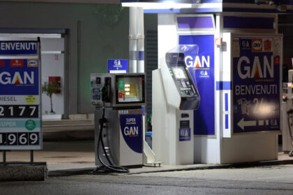 italia reduce accizele la carburanti pentru a limita scumpirile giorgia meloni combatem specula 69bbb4077f947