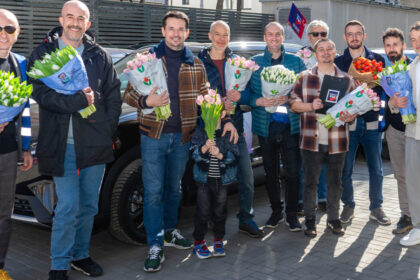 la inceput de martie caravana digi fm a raspandit zambete si culoare in centrul capitalei 69aef36372ba8