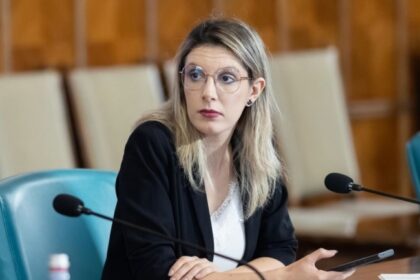 ministra mediului operatorii care au inchiriat plaje fara puz nu pot amenaja terase 69bb155dc9585