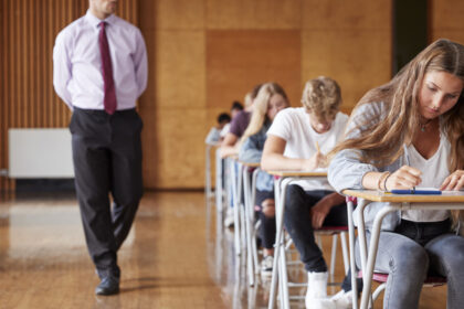 ministrul educatiei anunta ca peste 8 700 de profesori evaluatori s au inscris pentru simularea evaluarii nationale 69b1d8f8bb8c6