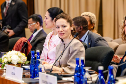 mirabela gradinaru partenera lui nicusor dan intalnire la washington cu conducerea american councils for international education 69c39cd4f11e7