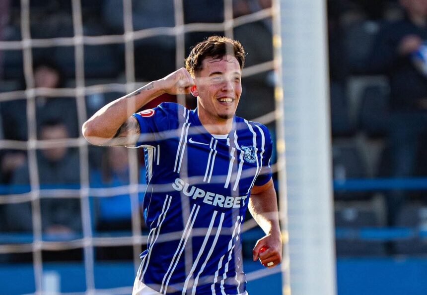 mircea lucescu nu a avut ochi pentru alexandru isfan l a convocat pe marius coman 69bd5e555a2d6