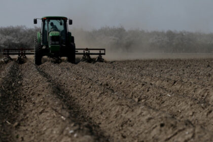 motorina mai ieftina pentru fermieri ministrul agriculturii ar putea costa intre 4 si 45 lei pe litru 69b1e5df9b9bf