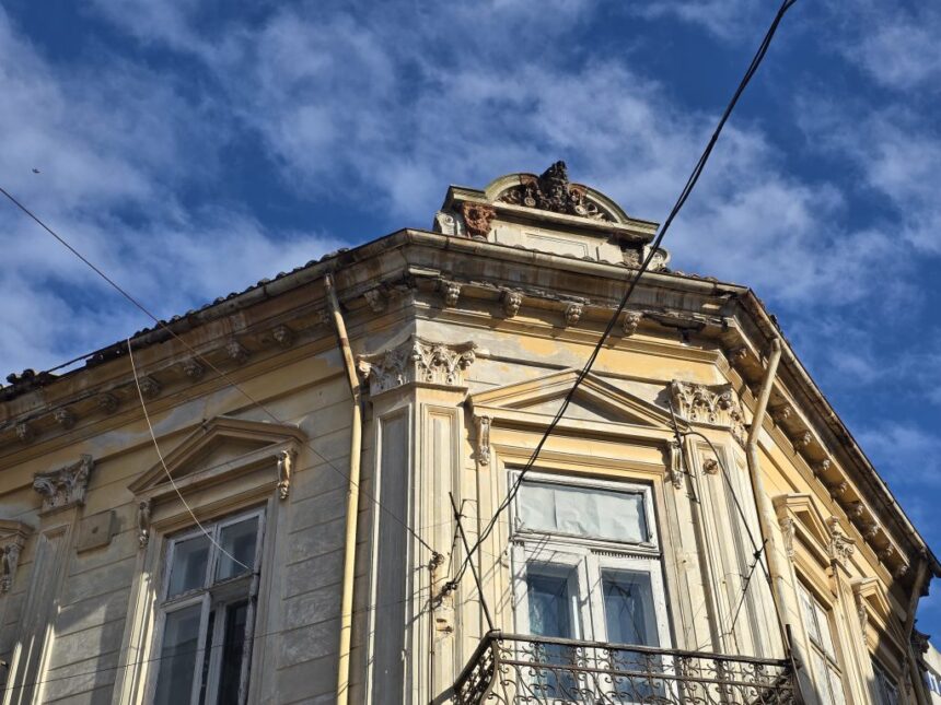 o vila istorica din centrul orasului constanta ar putea renaste cine sunt investitorii care pregatesc restaurarea si supraetajarea imobilului 69a4c4ea80214