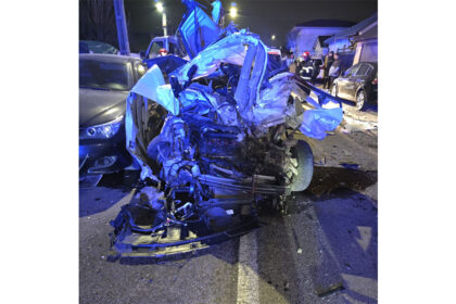 oficial cum s a produs accidentul de azi noapte din ovidiu un autoturism a acrosat sapte masini soferul si un minor la spital 69be4f8a8b988