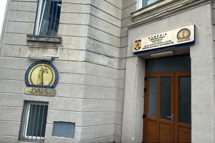 oficial de la dna despre sefii vamii care luau mita in portul constanta 69aac1b4bd65c