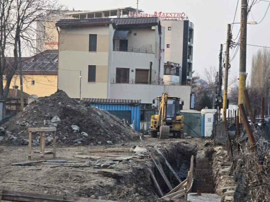 panait de la alpha builders s a apucat de treaba pe terenul unde primaria visa o parcare se ridica un bloc 69af54686ef90