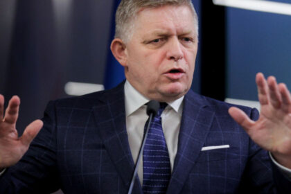 premierul slovac robert fico vizita la bucuresti va fi primit de nicusor dan la palatul cotroceni si va avea discutii cu ilie bolojan 69c62c1cadf8d