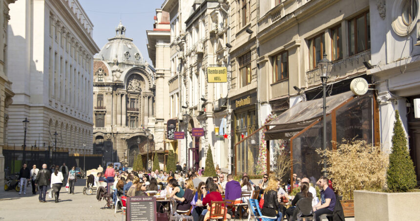 primaria capitalei verifica terasele ilegale din centrul bucurestiului 15 dispozitii de desfiintare au fost deja semnate 69aeb8bf0409a