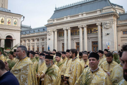 procesiune romano catolica de florii astazi in centrul capitalei restrictii de trafic pe mai multe artere importante din bucuresti 69c8cbb0c5d49