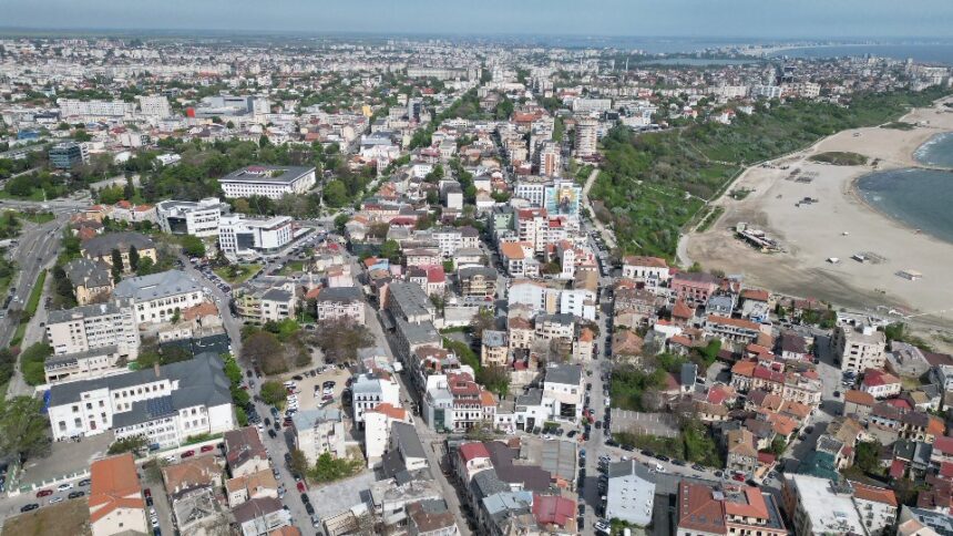 proprietarul unui teren de pe strada mihai eminescu de langa plaja modern revendicat de apele romane cere sprijinul statului sa plateasca taxa de timbru pentru pastrarea imobilului cat are de achi 69b8d4b018342