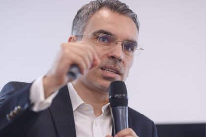 remus stefureac evacuarea cetatenilor romani din orientul mijlociu a prilejuit o noua etalare a pozitionarilor extreme 69a8511f566cd