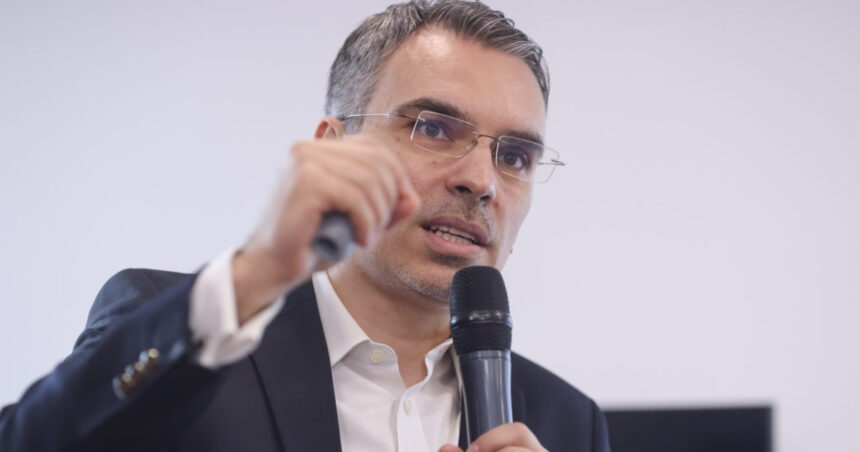 remus stefureac evacuarea cetatenilor romani din orientul mijlociu a prilejuit o noua etalare a pozitionarilor extreme 69a8511f566cd