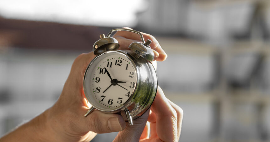 romania trece la ora de vara 2026 avertismentul medicilor privind efectele schimbarii asupra somnului 69c37e8b201d0