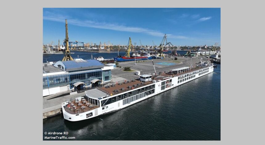 s a deschis sezonul croazierelor in portul constanta peste 170 de turisti din sua canada australia si alte tari au ajuns pe faleza cazinoului 69c7d073b67c4