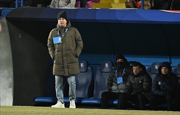 sabau nu vine la farul dar ianis zicu nu este scutit de emotii 69b15daf9b5f3