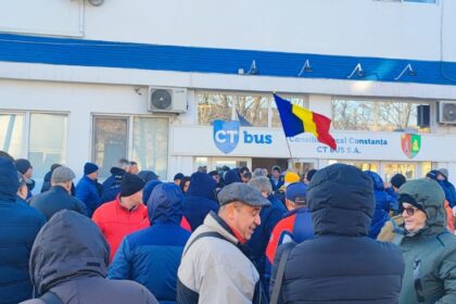 scurt pe doi noua organigrama ct bus sa ramane pe pozitie in instanta minuta 69bf6528ab873