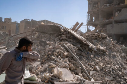 sfidare teama si speranta pe strazile din teheran autoritatile au avertizat cine iese in strada e considerat agent israelian 69a7d99820b3c