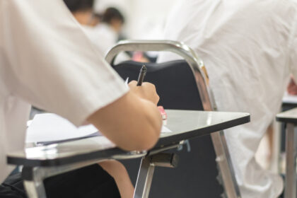 simulare bacalaureat 2026 elevii au primit subiectele la proba la alegere a profilului cum sunt structurate cerintele 69c39038d2156