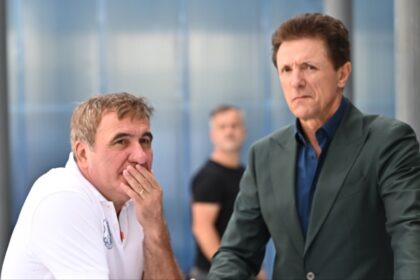 soc la farul gica popescu actionar majoritar gica hagi la nationala romaniei 69b7fc2b029c3