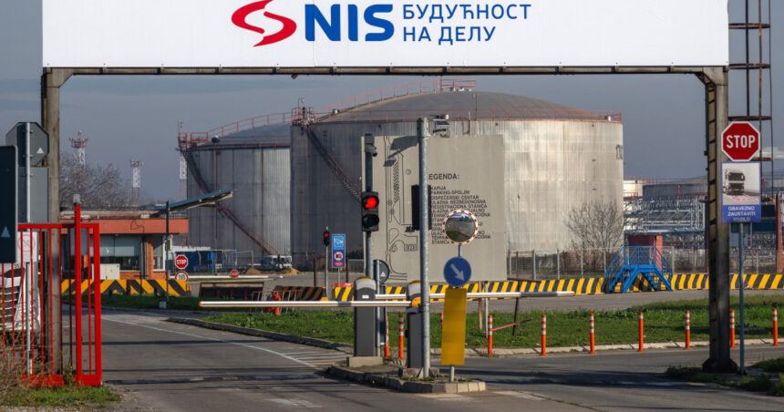 sua si au dat acceptul ca grupul ungar mol sa cumpere rafinaria nis singura din serbia detinuta de rusii de la gazprom 69c39d2ccaa82