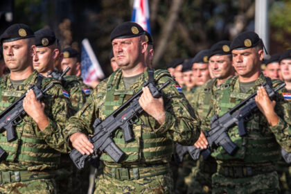 tara din ue in care sute de tineri vin la recrutare dupa reintroducerea serviciului militar obligatoriu cat castiga lunar un recrut 69afbb9320754