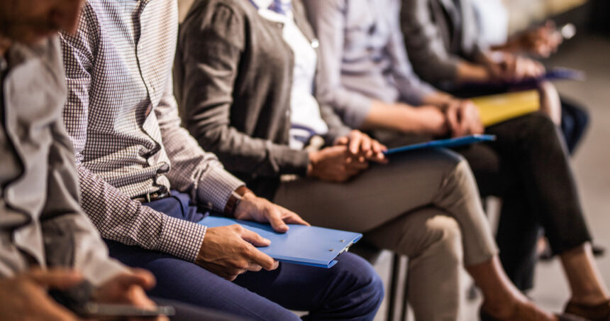 tinerii care se angajeaza pentru prima data pot primi pana la 27 000 de lei de la stat care sunt conditiile 69a9a3cf905e1