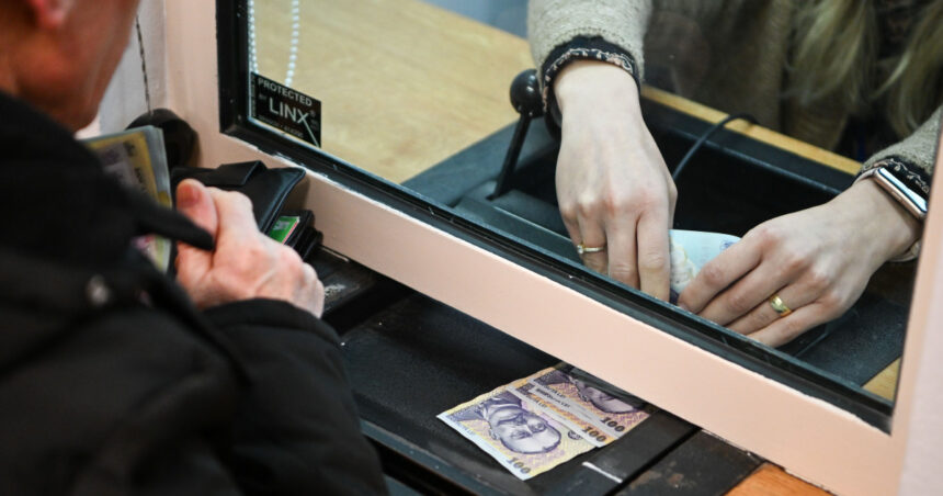 ultimele zile pentru reducerea de 10 la impozite ce sume pot pierde contribuabilii daca nu achita taxele locale 69bba01c6c23b