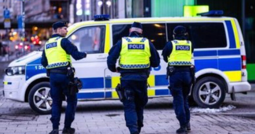 un barbat din suedia acuzat ca si a vandut sotia pentru servicii sexuale catre peste 120 de barbati 69cac961c84e8