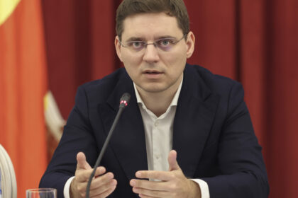 victor negrescu a cerut comisiei europene un mecanism de sprijin pentru fermieri pe fondul scumpirii carburantilor 69aeb1a5b69c4