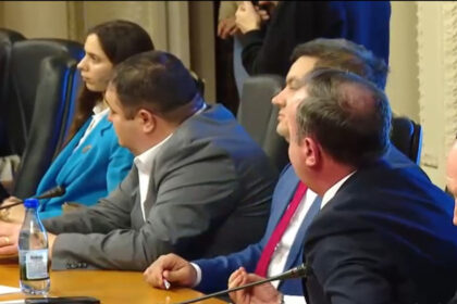 video adrian caciu reclamat la cncd dupa ce i a spus unui deputat udmr ca nu stie ce inseamna sa fii roman usr sa nu toleram xenofobia 69b3f6712dff8