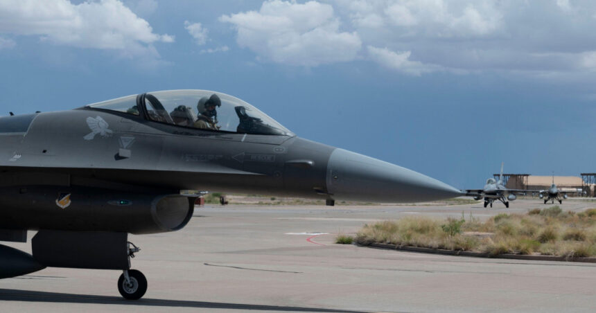 video atac armat la o baza militara din sua un mort si un ranit la holloman in new mexico 69babbb7d1d9c