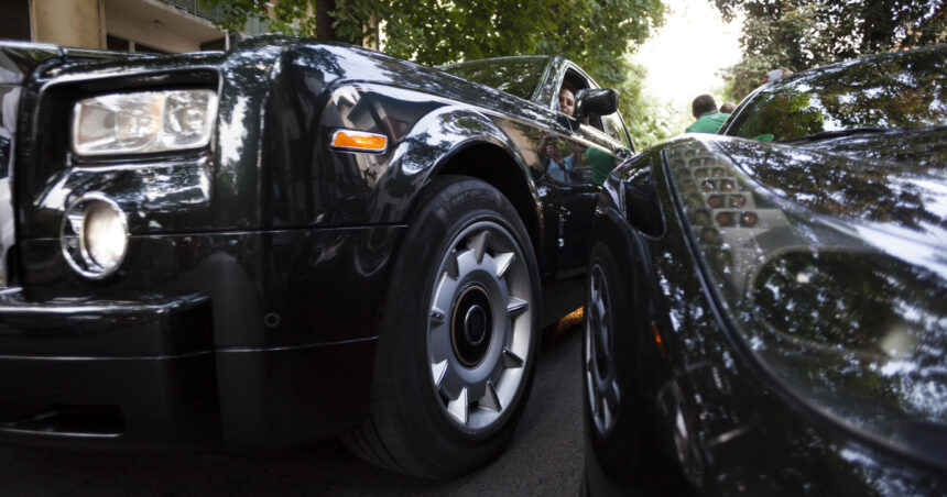 video biris despre controalele anaf la firme si patroni masinile de sute de mii de euro fara venituri declarate sunt varful aisbergului 69b154c5cc819