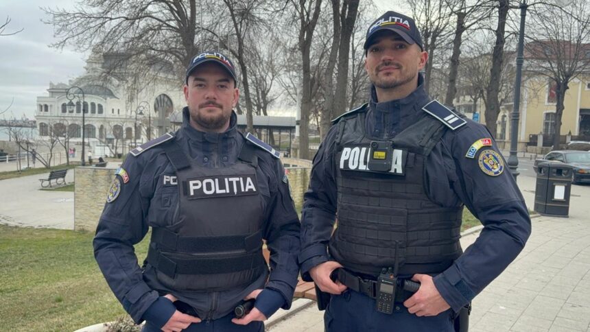 video gabriel tiugea si marian vlaicu din ipj constanta printre cei mai activi politisti de la malul marii iata cum s au remarcat 69bfb295d6192