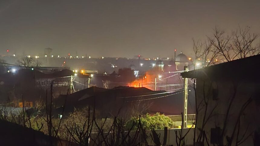 video incendiu puternic izbucnit la acoperisul unei case din limanu 69b719cee0fd9