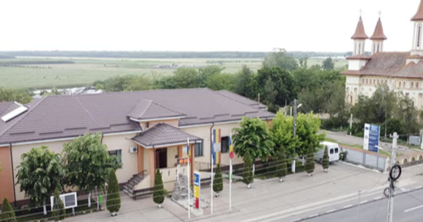 video jaf la primaria ivesti din judetul galati 100 000 de lei bani din taxe si impozite au fost furati 69c4f6d2d5104