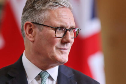 video keir starmer acuzat ca il imita pe trump printr o postare pe tiktok despre criza din orientul mijlociu 69ac066161d96