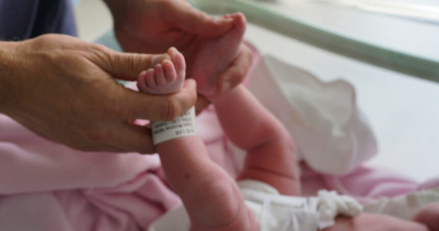 video romanii platesc sute de lei ca sa si afle ora nasterii tarifele cerute de maternitati pentru o informatie din arhiva 69b3cfbb8d61a