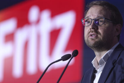 video stenograme din sedinta usr fritz atacuri la psd daca sotia baga divort noi ii spunem ca mai continuam pana unde ne umilim 69c283863e602