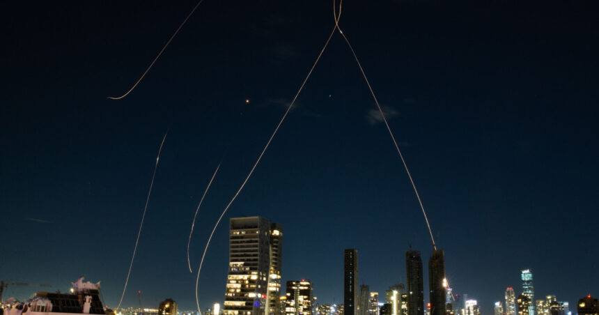 video trei rachete balistice iraniene doborate cu 15 interceptori patriot rusia ar fi aratat iranulul cum sa si modifice rachetele 69ab489cd9038